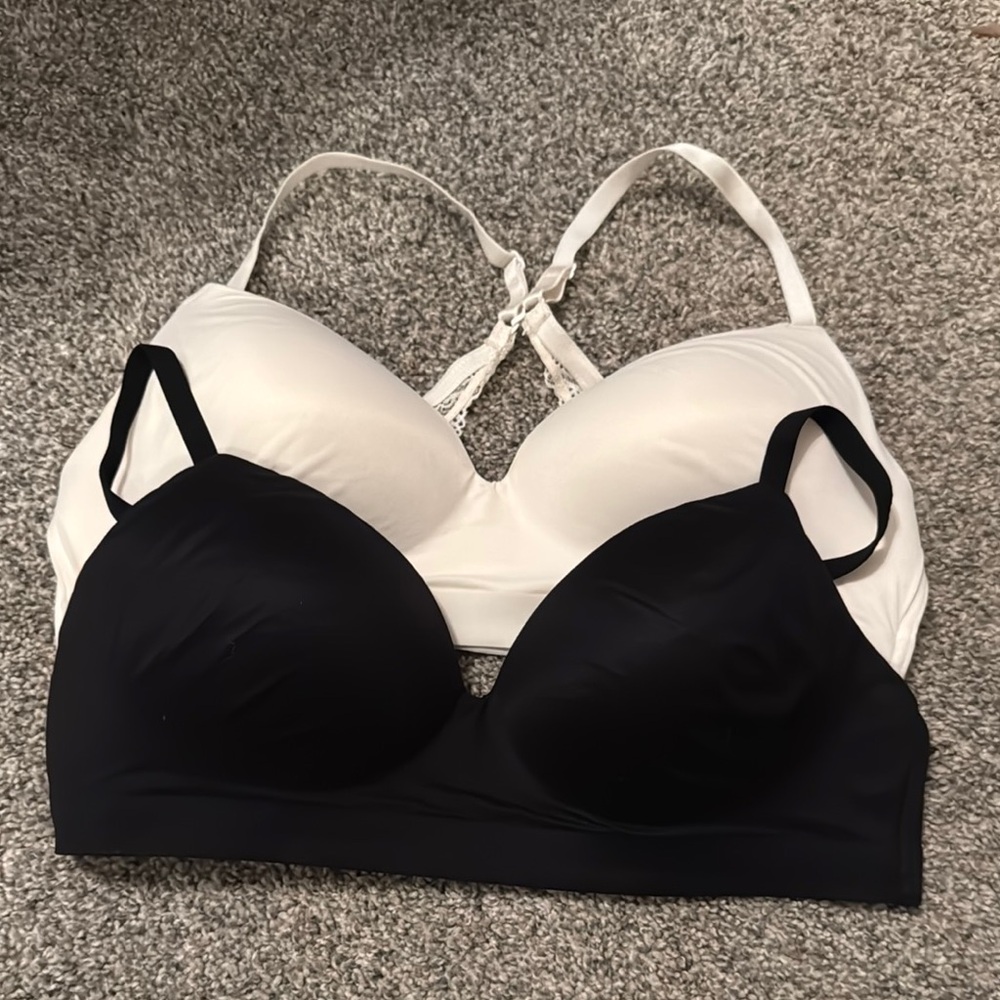 Soma Enbliss Wireless Black and White Bra